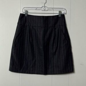 NWT Theory Women’s Wool Black Pinstripe Mini Skirt with Pockets Size 10